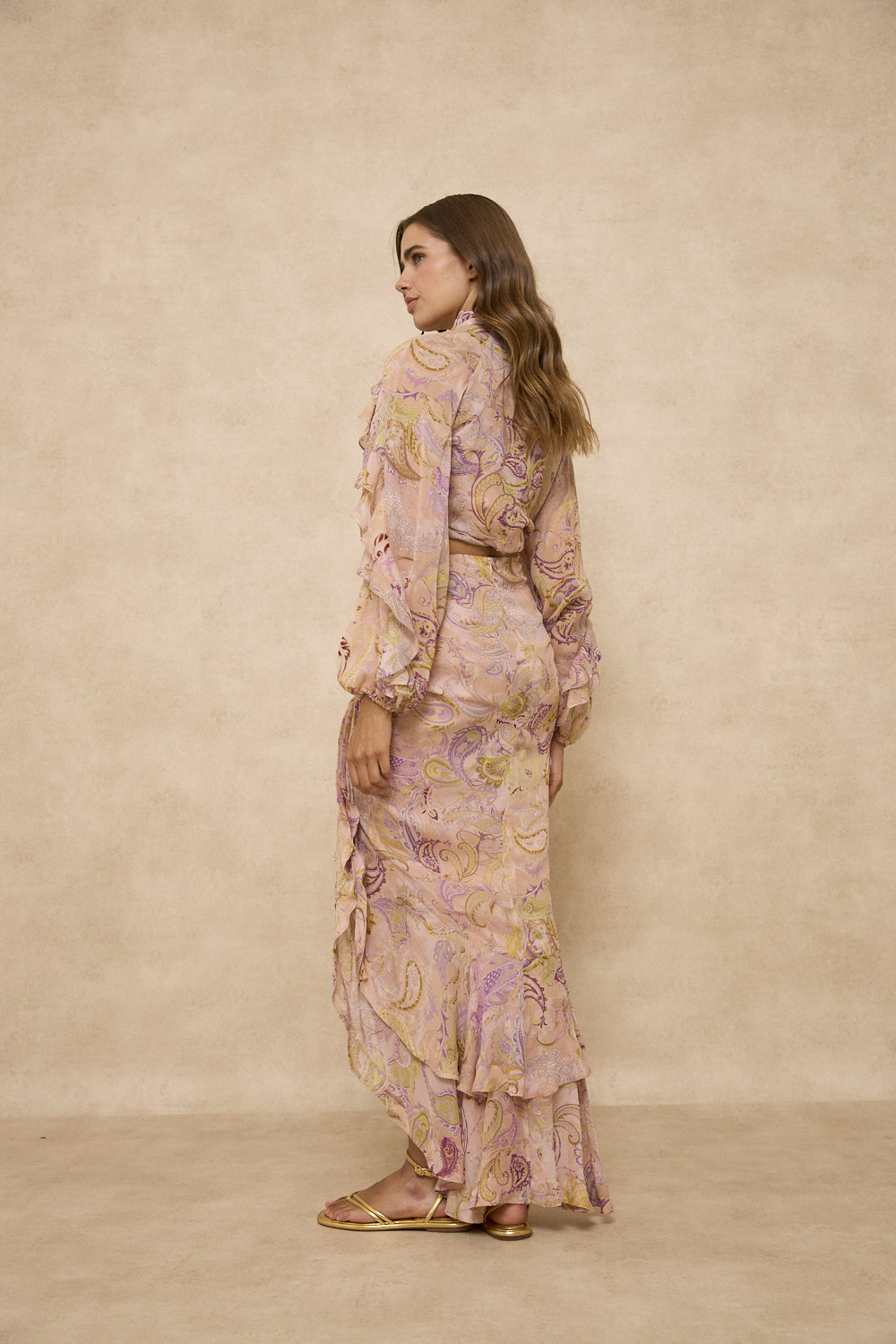 SKIRT WITH RUFFLE DETAIL IN FRONT