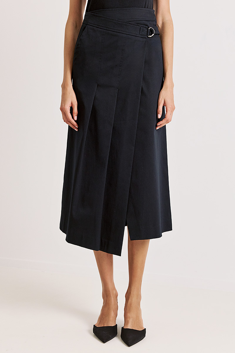 SKIRT WITH PLEATS