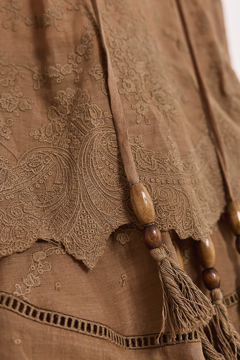 LINEN BLOUSE WITH EMBROIDERY
