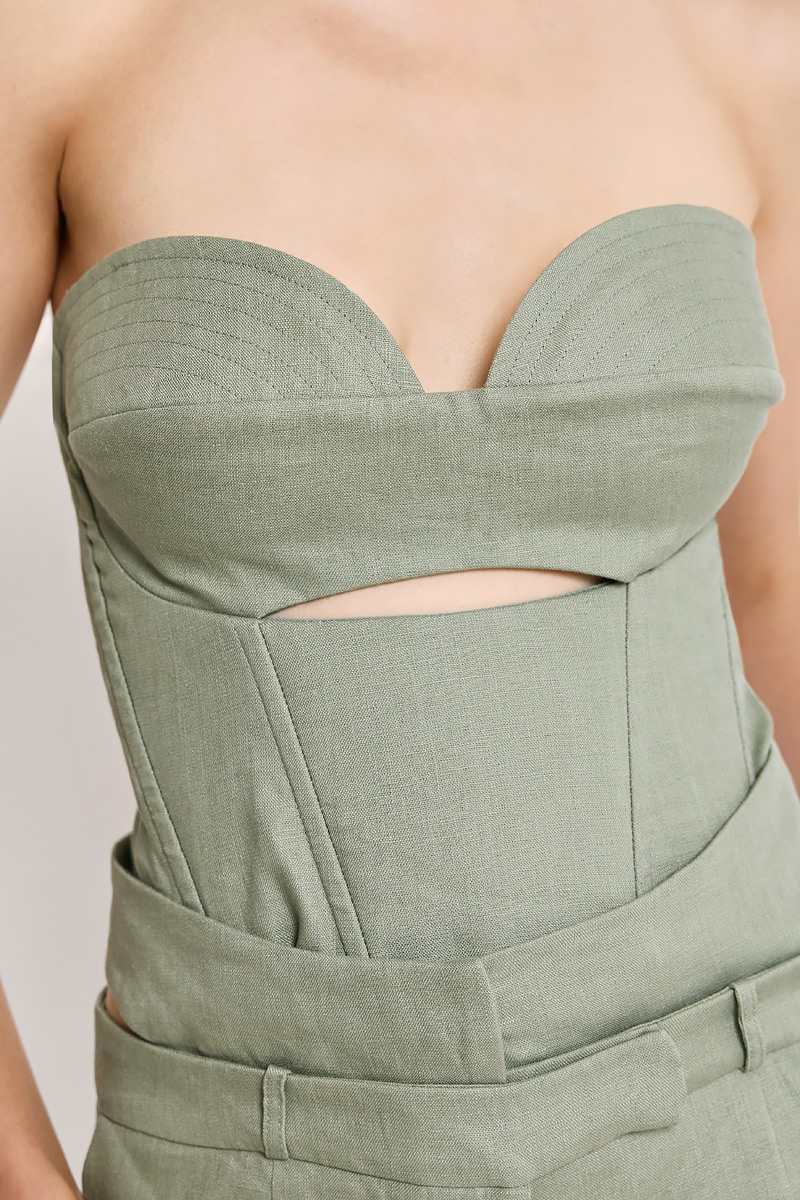 BUSTIER