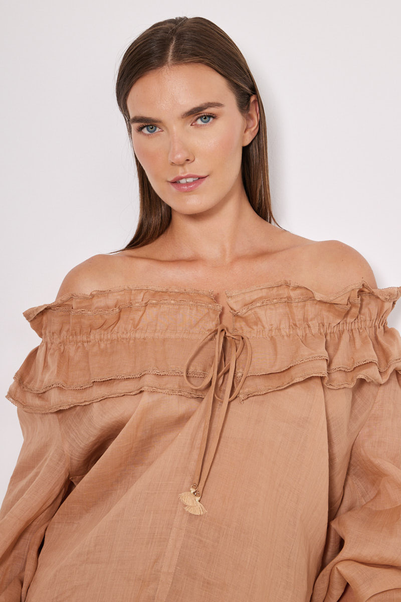 OFF-SHOULDER BLOUSE WITH RUFFLES