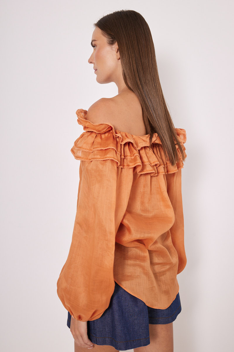OFF-SHOULDER BLOUSE WITH RUFFLES