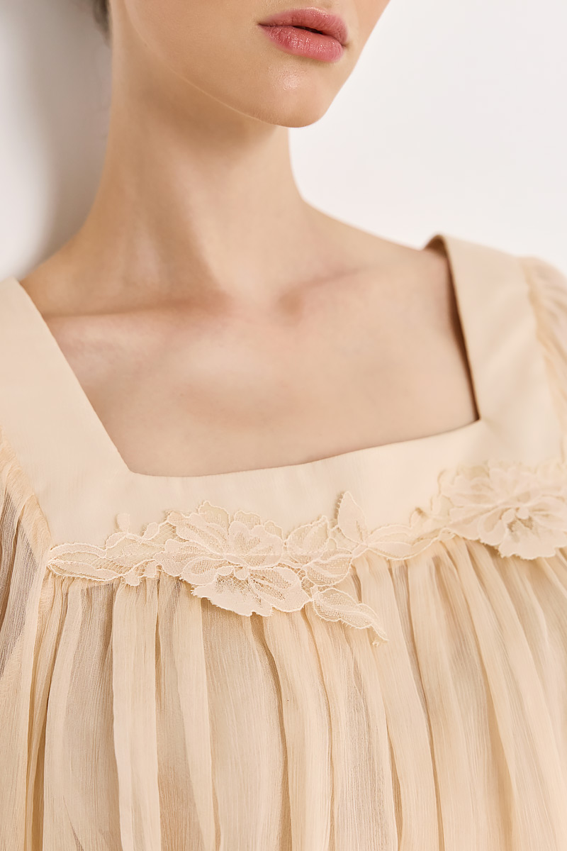 SILK BLOUSE WITH EMBROIDERY
