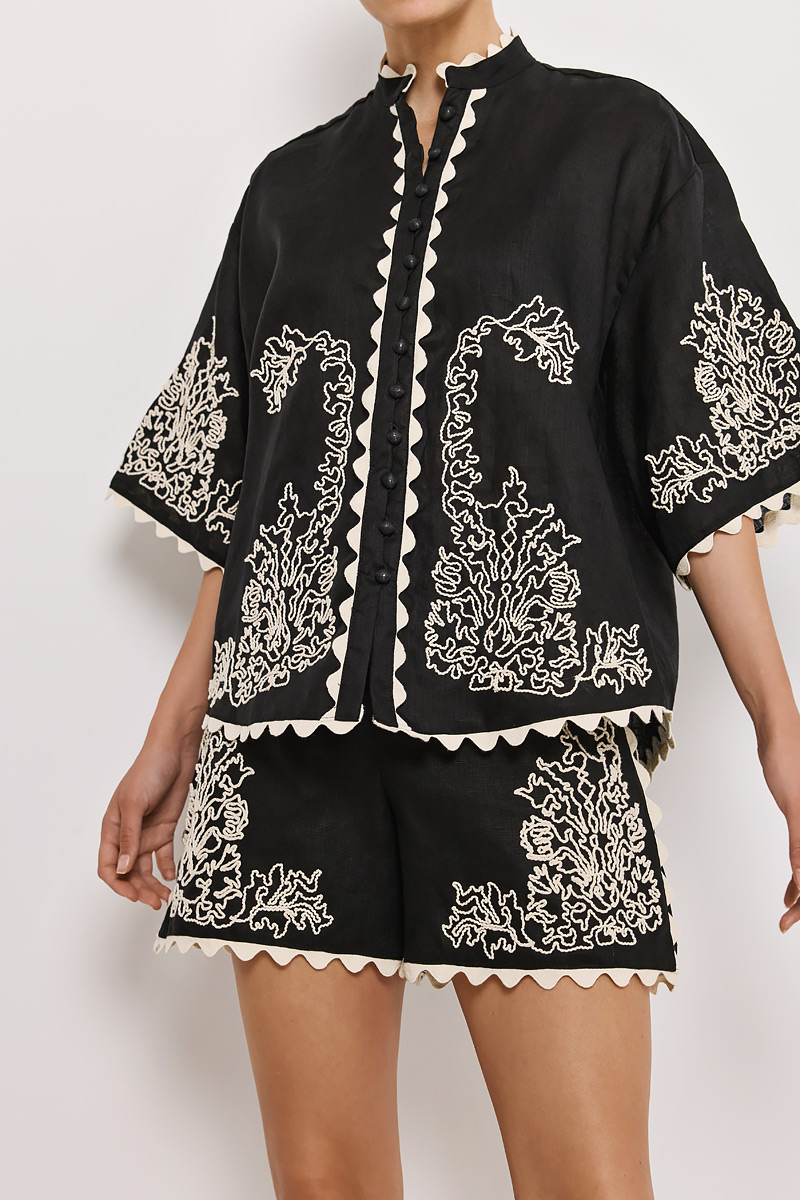 SHIRT WITH EMBROIDERY DETAILS