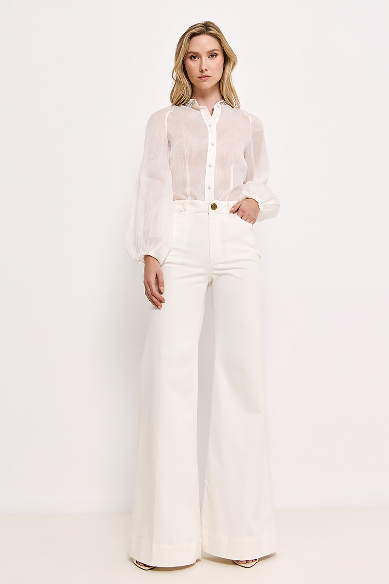 SHIRT WITH EMBROIDERED DETAILS ON THE NECKLINE