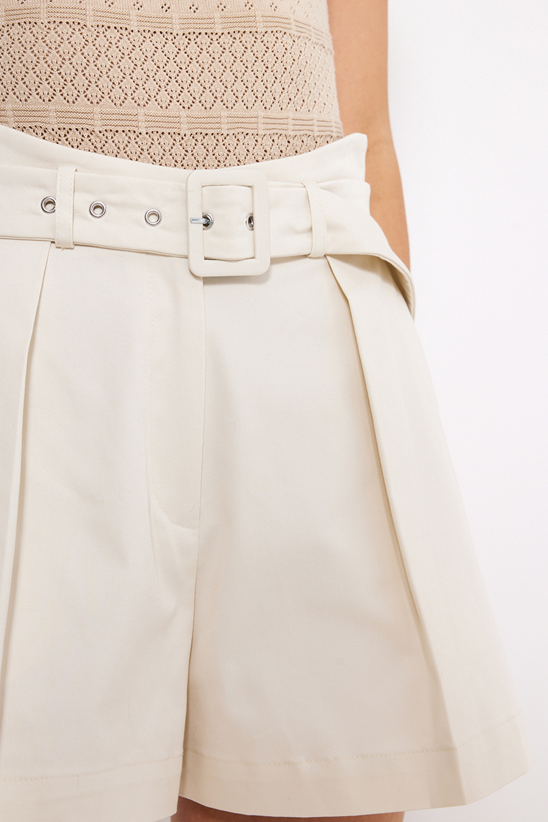SHORTS WITH BELT