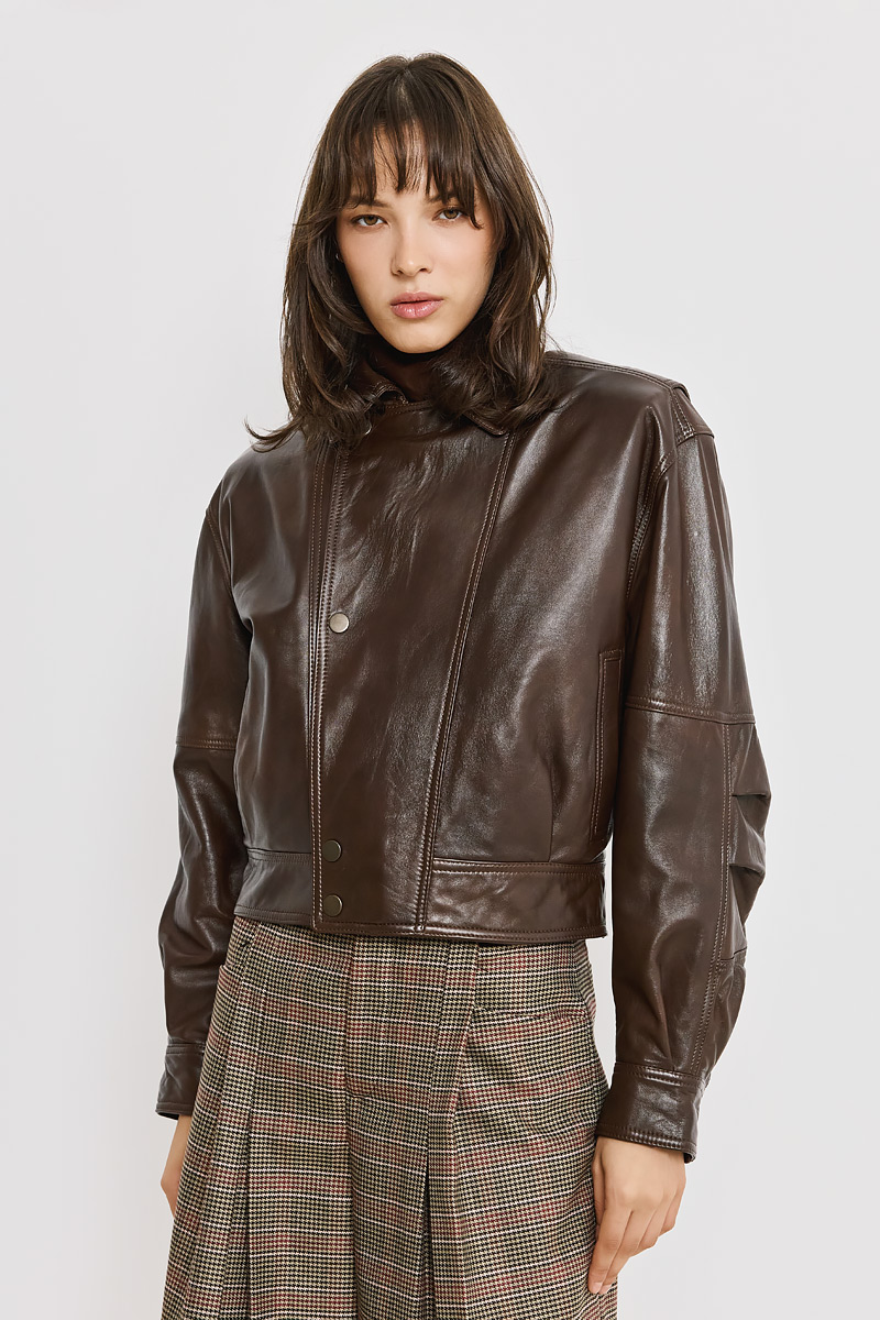 LEATHER JACKET WITH BUTTONS