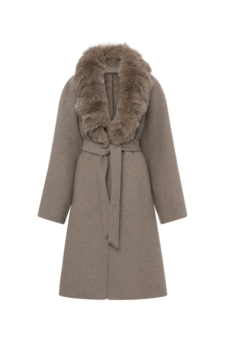 ΜΑΛΛΙΝΟ ΠΑΛΤΟ ΜΕ ΑΠΟΣΠΩΜΕΝΗ ΓΟΥΝΑ