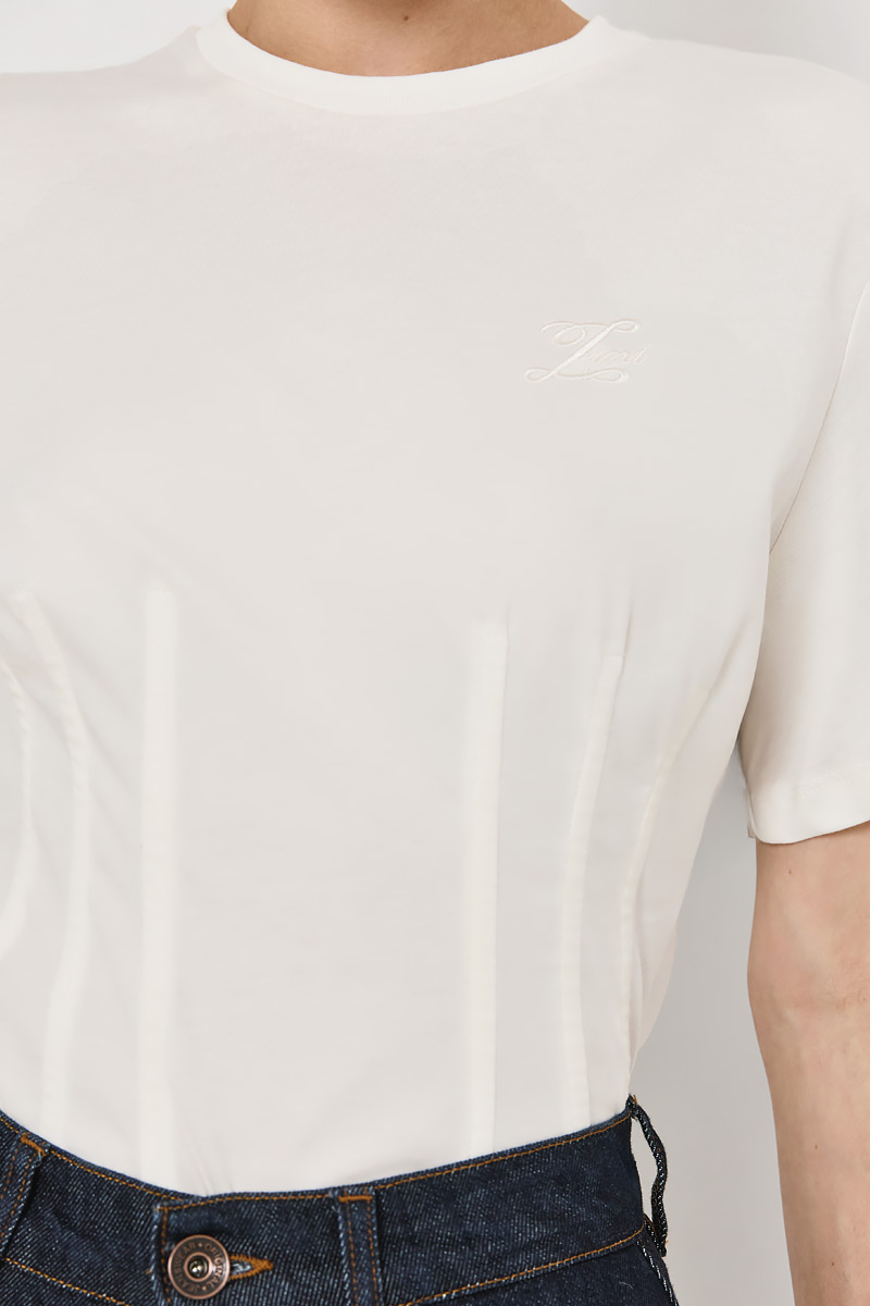 T-SHIRT ΣΕ ΕΦΑΡΜΟΣΤΗ ΓΡΑΜΜΗ