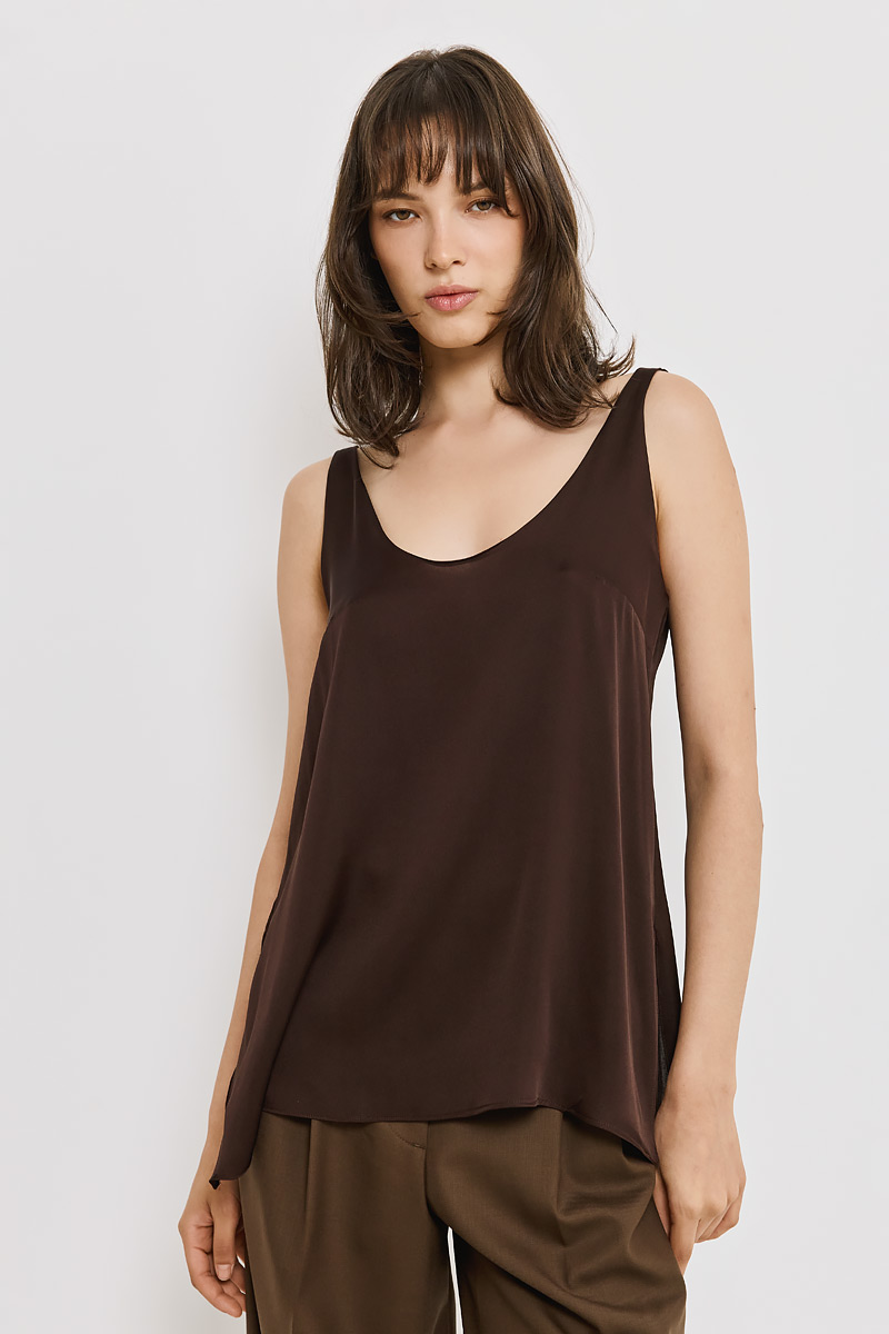 SILK BLOUSE WITH NECKLINE