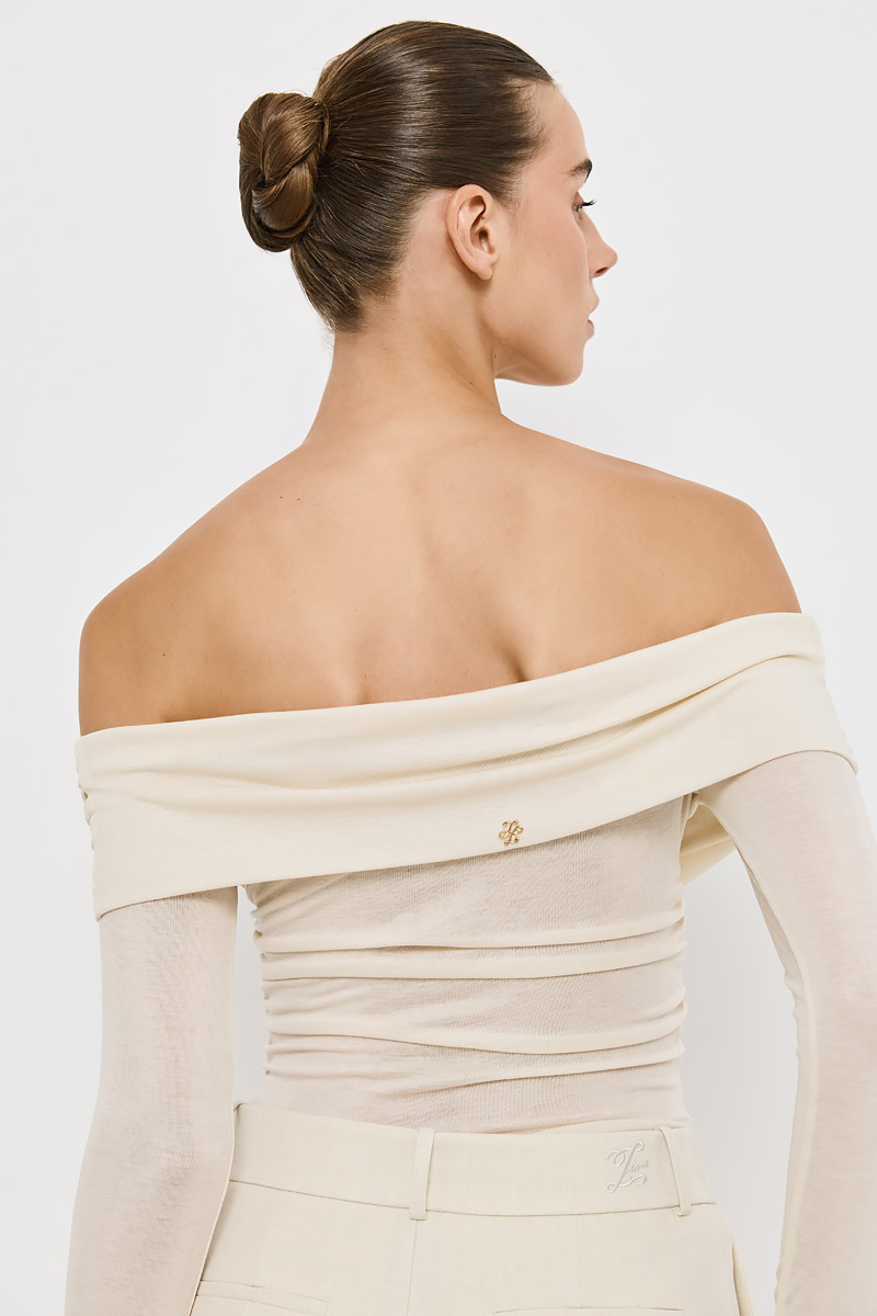 OFF SHOULDER TOP