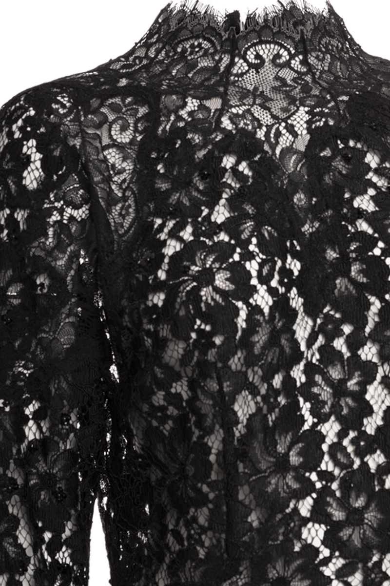LACE BLOUSE