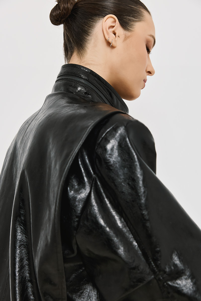 JACKET WITH LEATHER TEXTURE