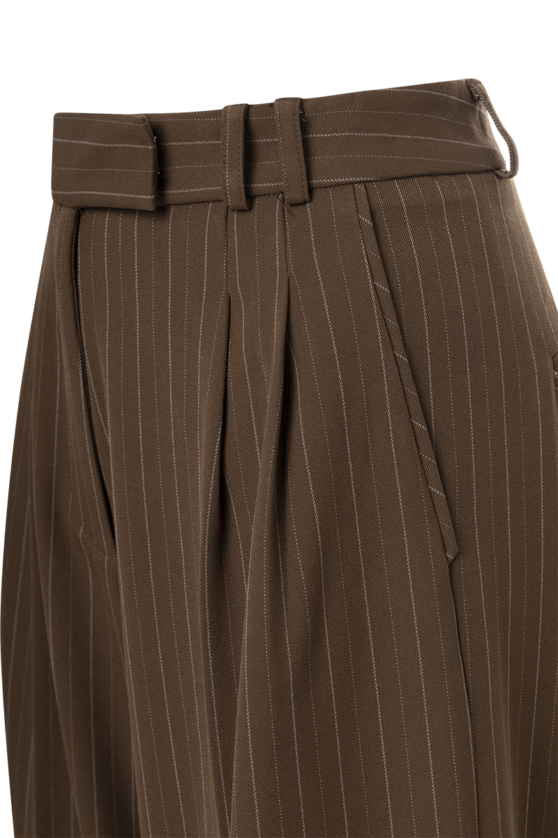 ΠΑΝΤΕΛΟΝΙ ΡΙΓΕ ΣΕ ΦΑΡΔΙΑ ΓΡΑΜΜΗ