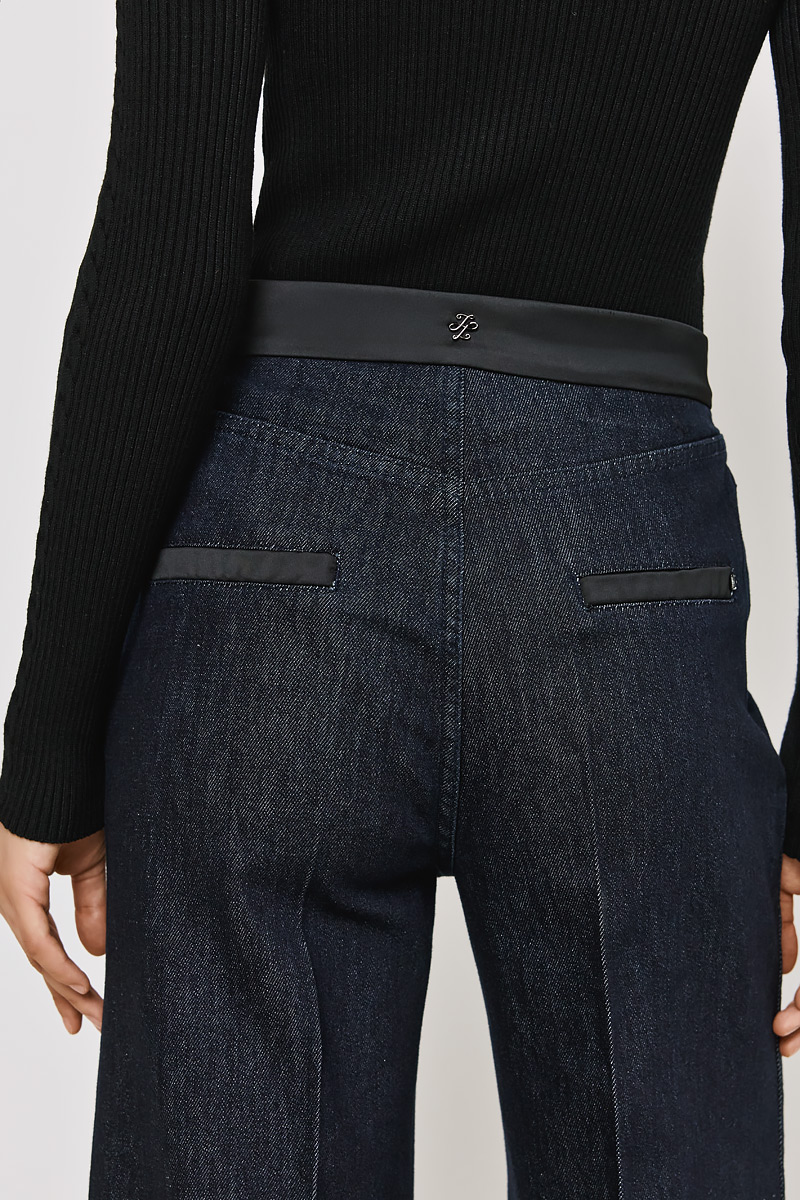 FLARE JEANS