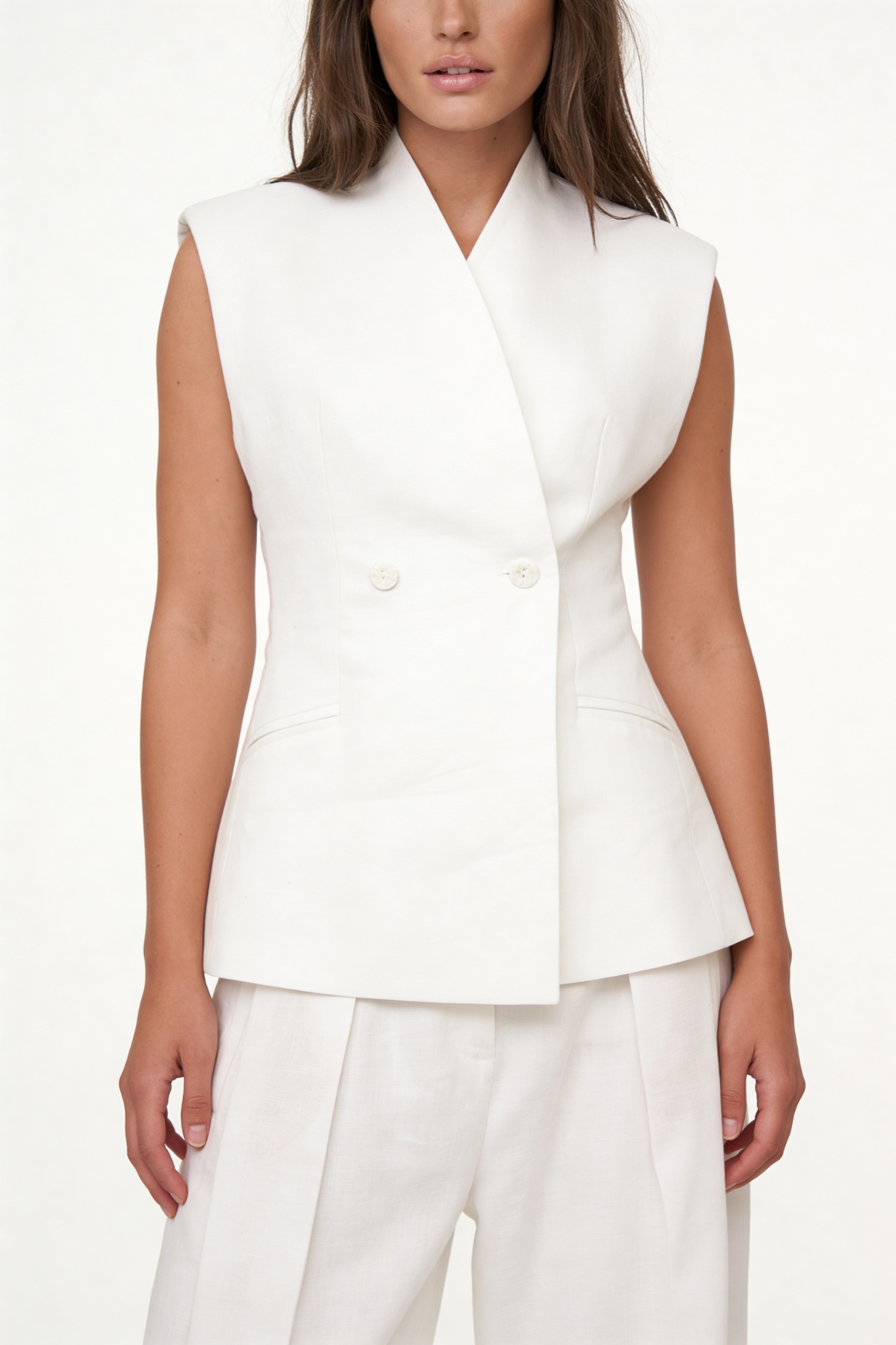 SLEEVELESS BLAZER