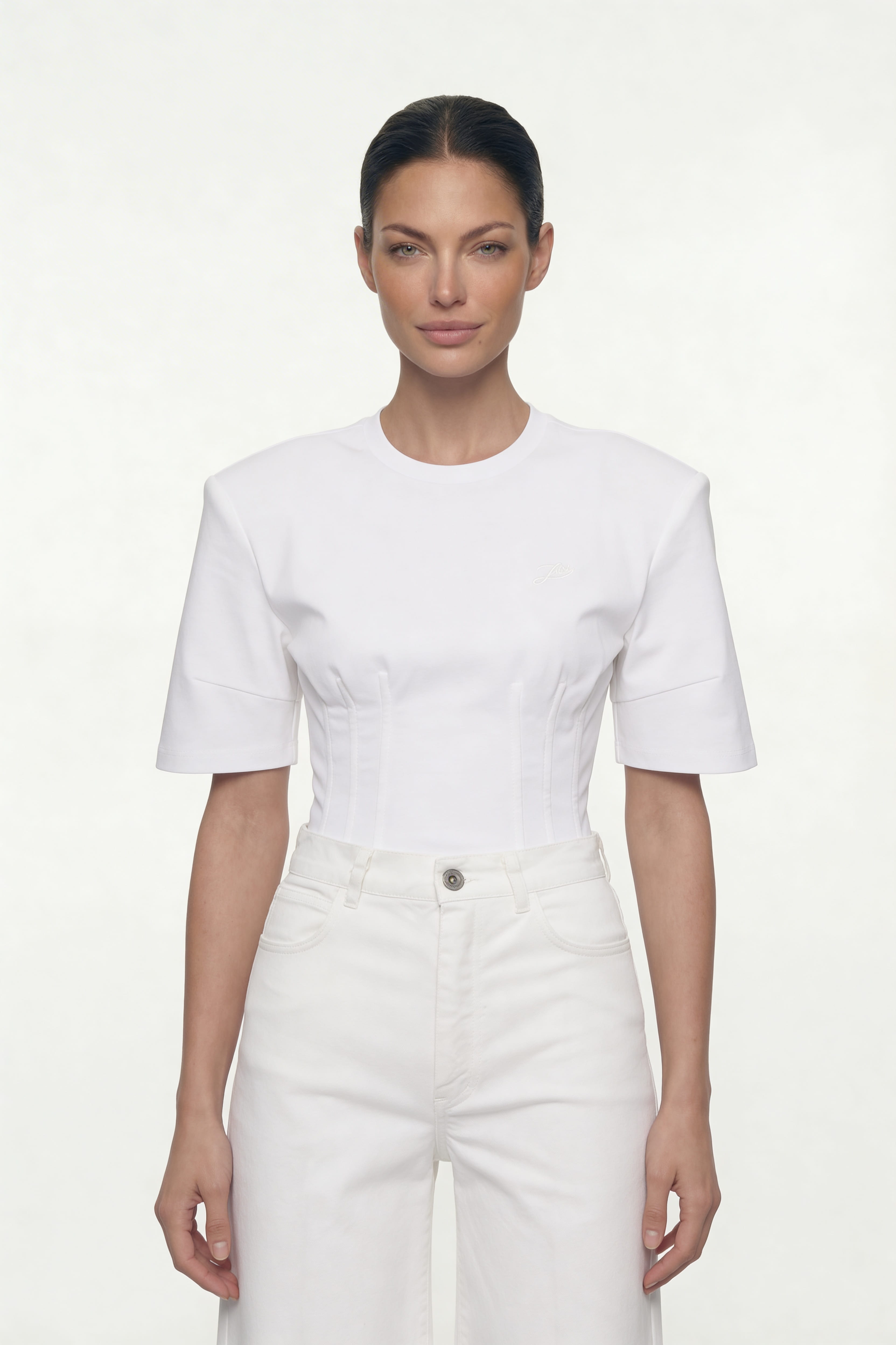 FITTED T-SHIRT