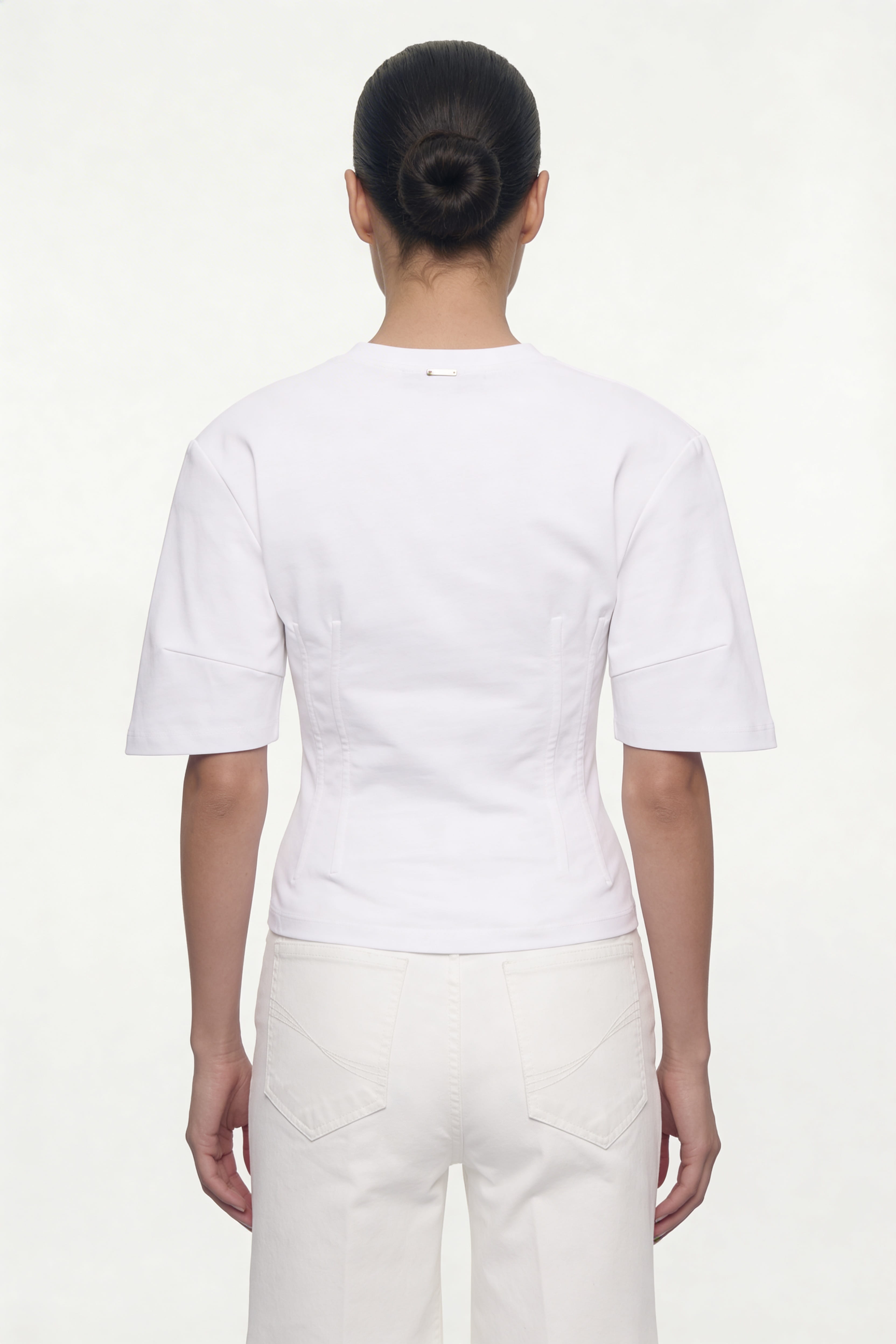 FITTED T-SHIRT