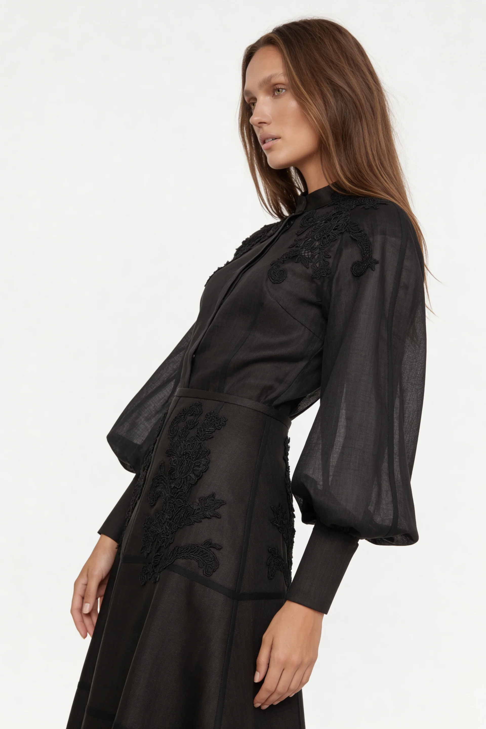 PUFF SLEEVED RAMMIE EMBROIDERED SHIRT