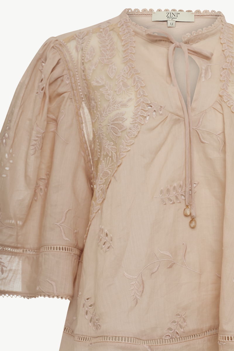 LACE BLOUSE WITH EMBROIDERY