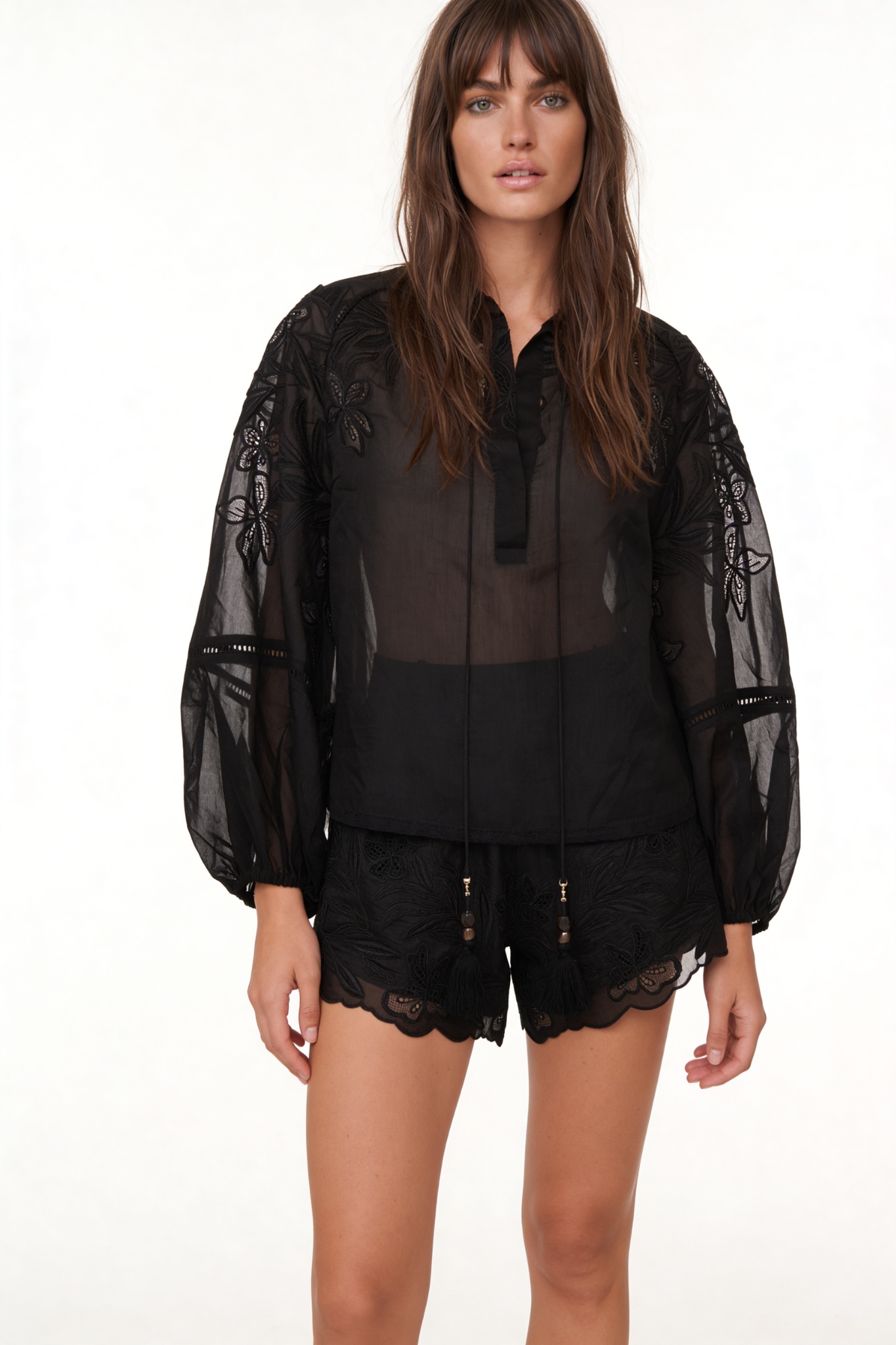 EMBROIDERED SHORTS