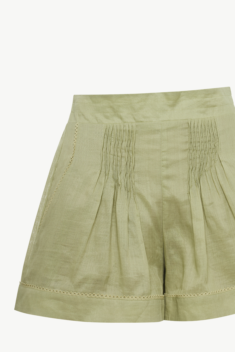 PLEATED SHORTS