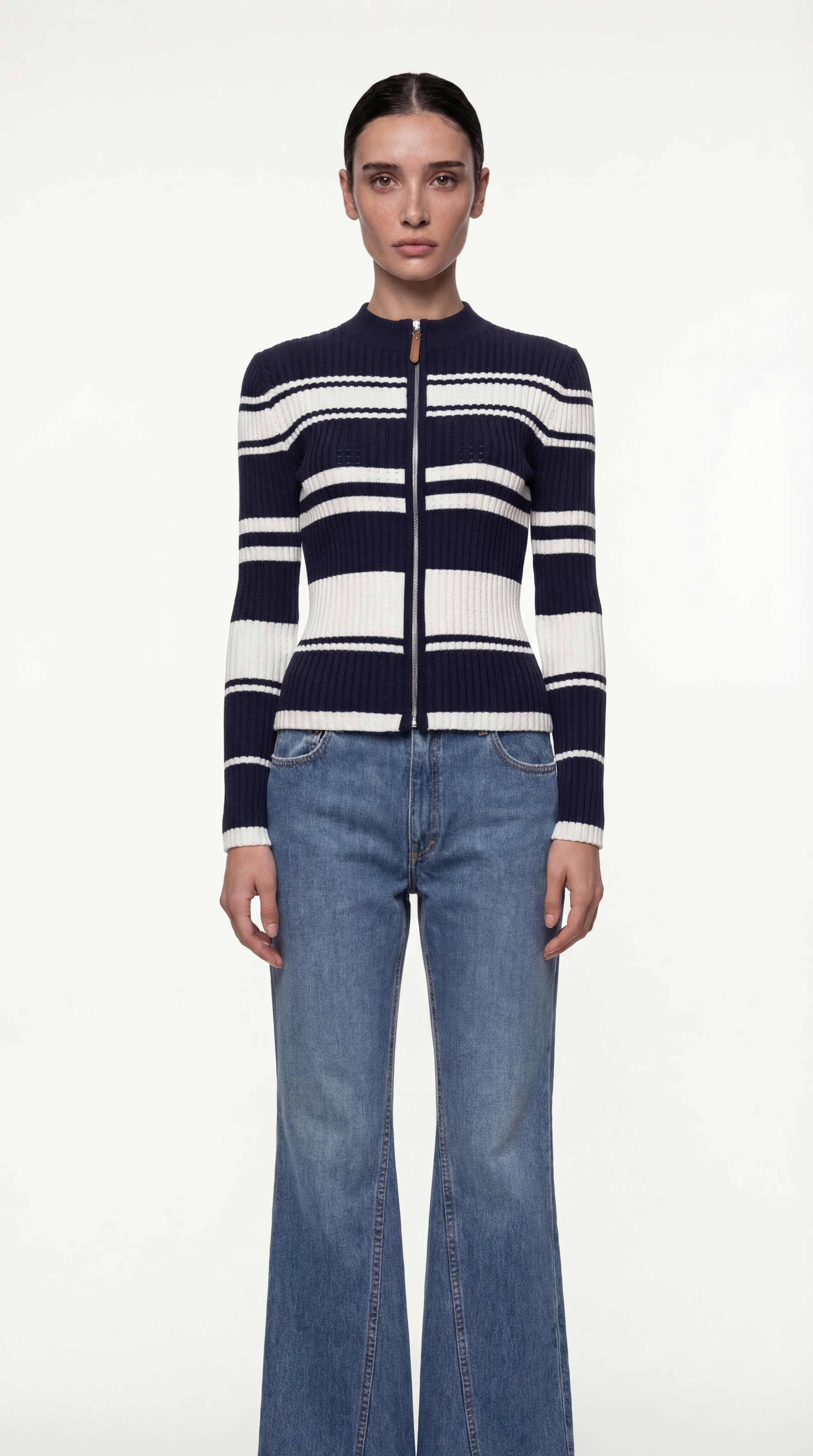 SEMI FLARE JEANS