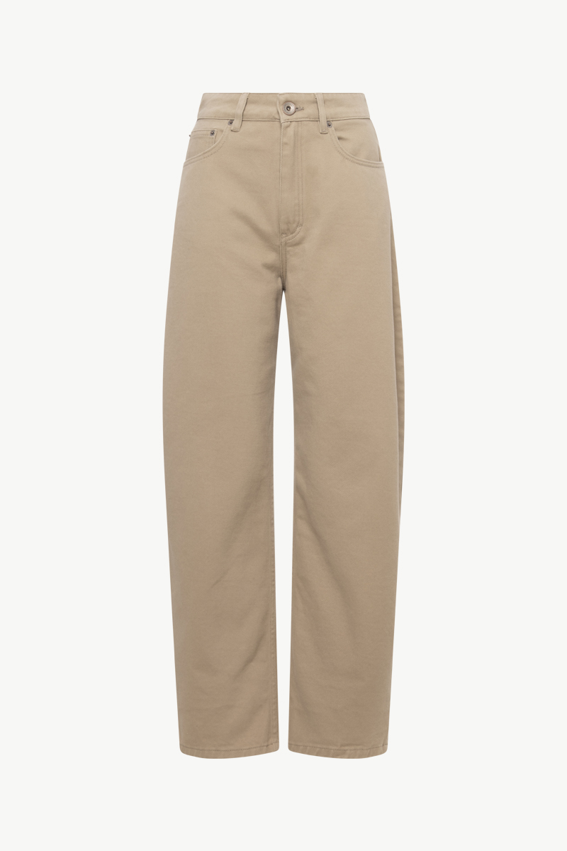 SEMI BARREL JEANS