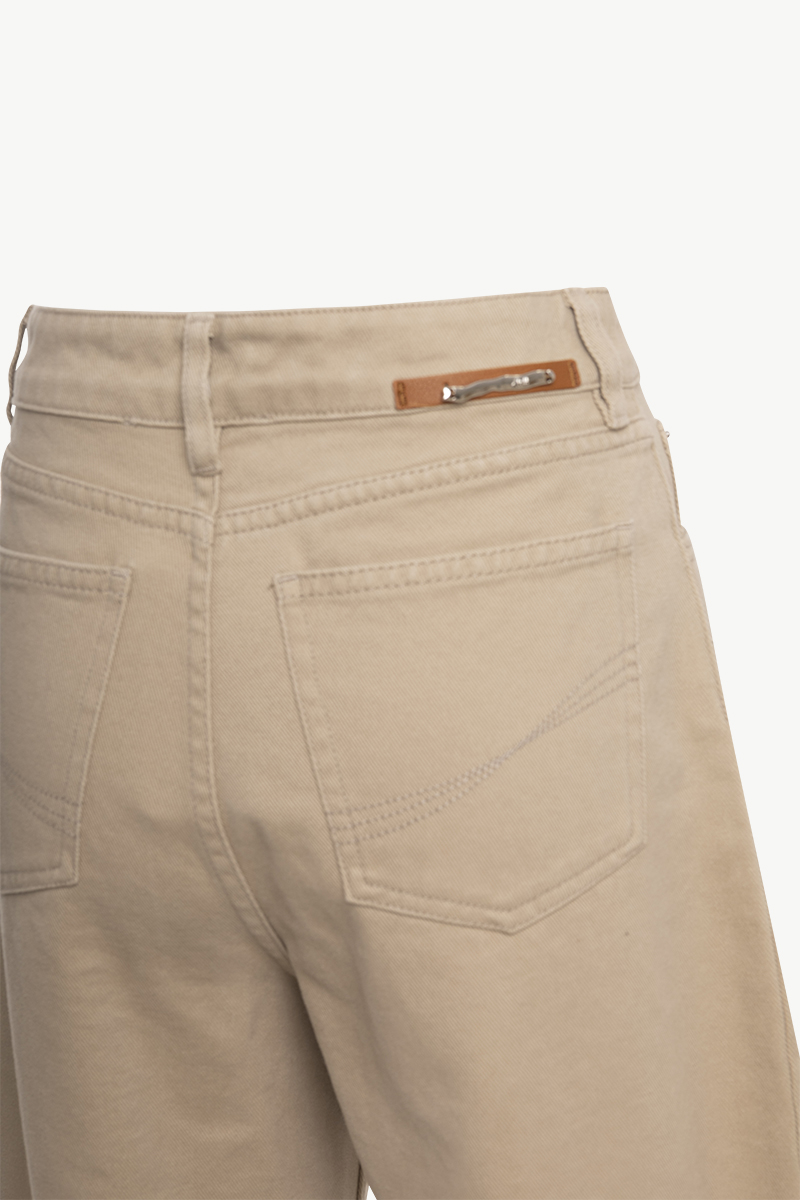 SEMI BARREL JEANS