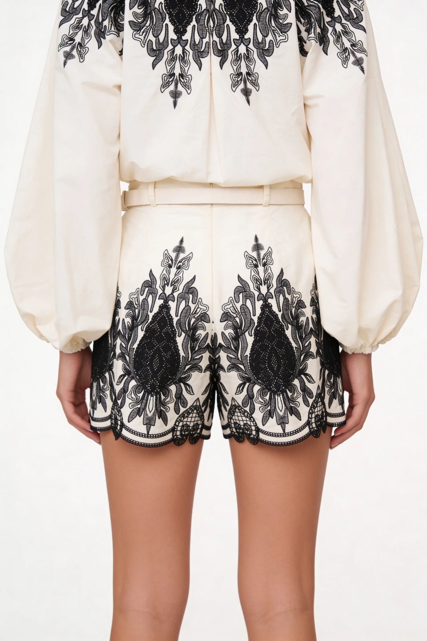 SHORTS WITH EMBROIDERY
