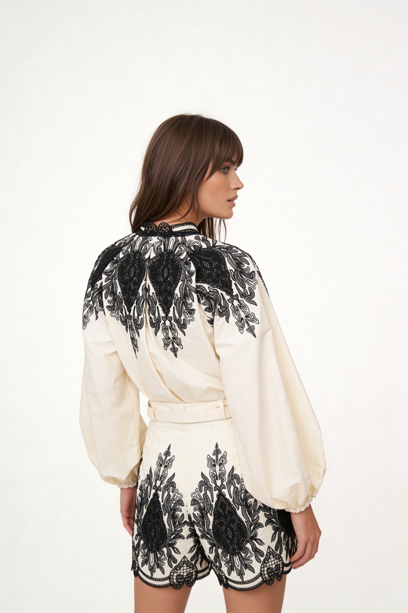 SHORTS WITH EMBROIDERY