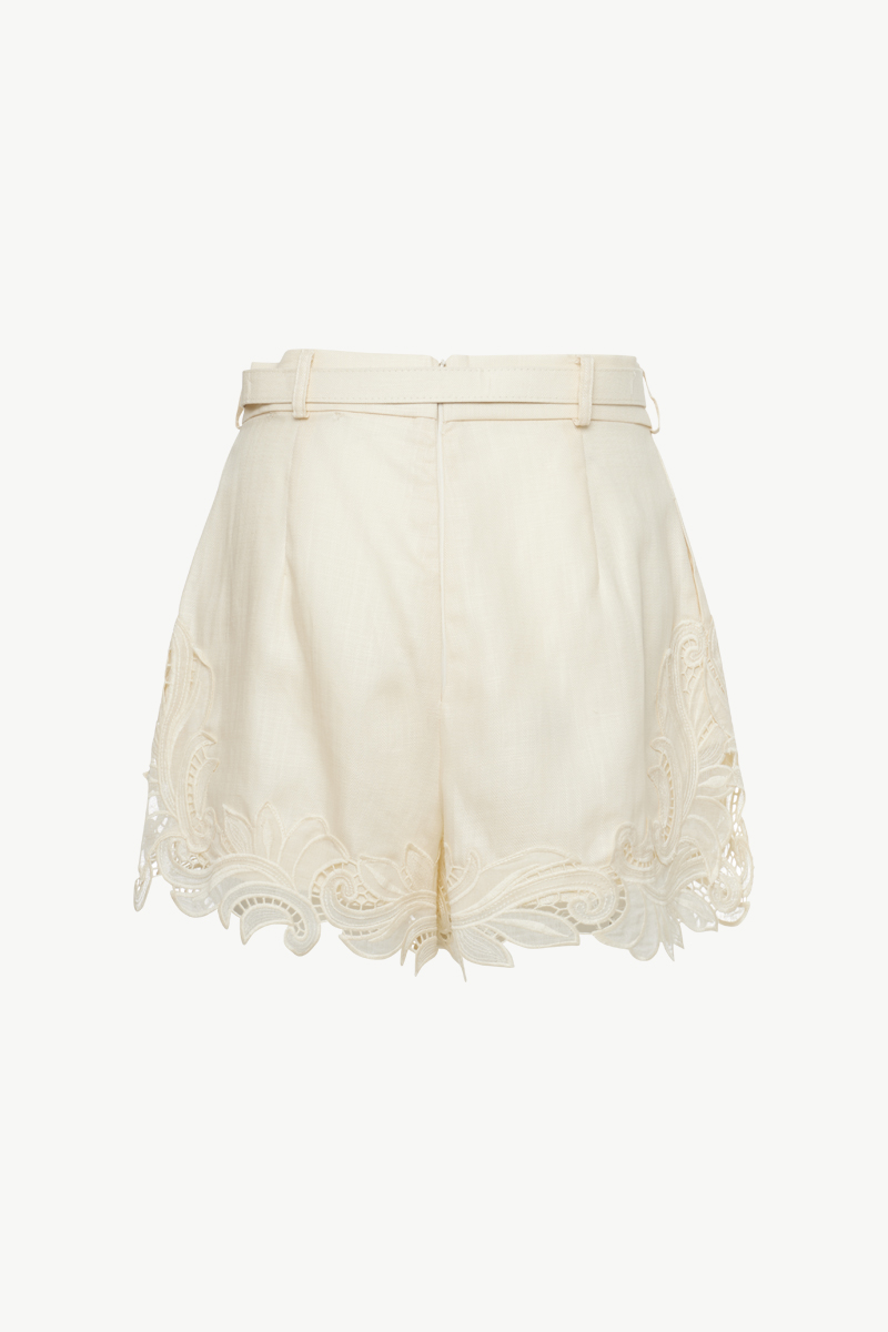 SHORTS WITH BELT