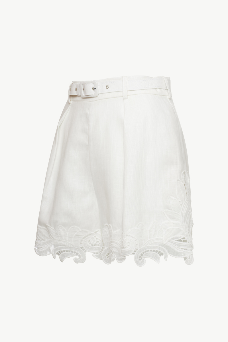SHORTS WITH BELT