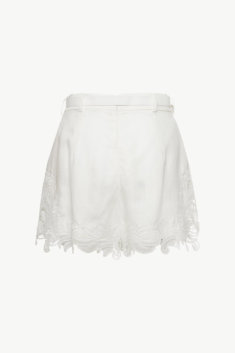 SHORTS WITH BELT