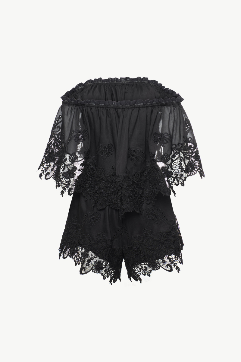 ΟΛΟΣΩΜΟ ΣΟΡΤΣ ΜΕ ΔΑΝΤΕΛΑ OFF-SHOULDER
