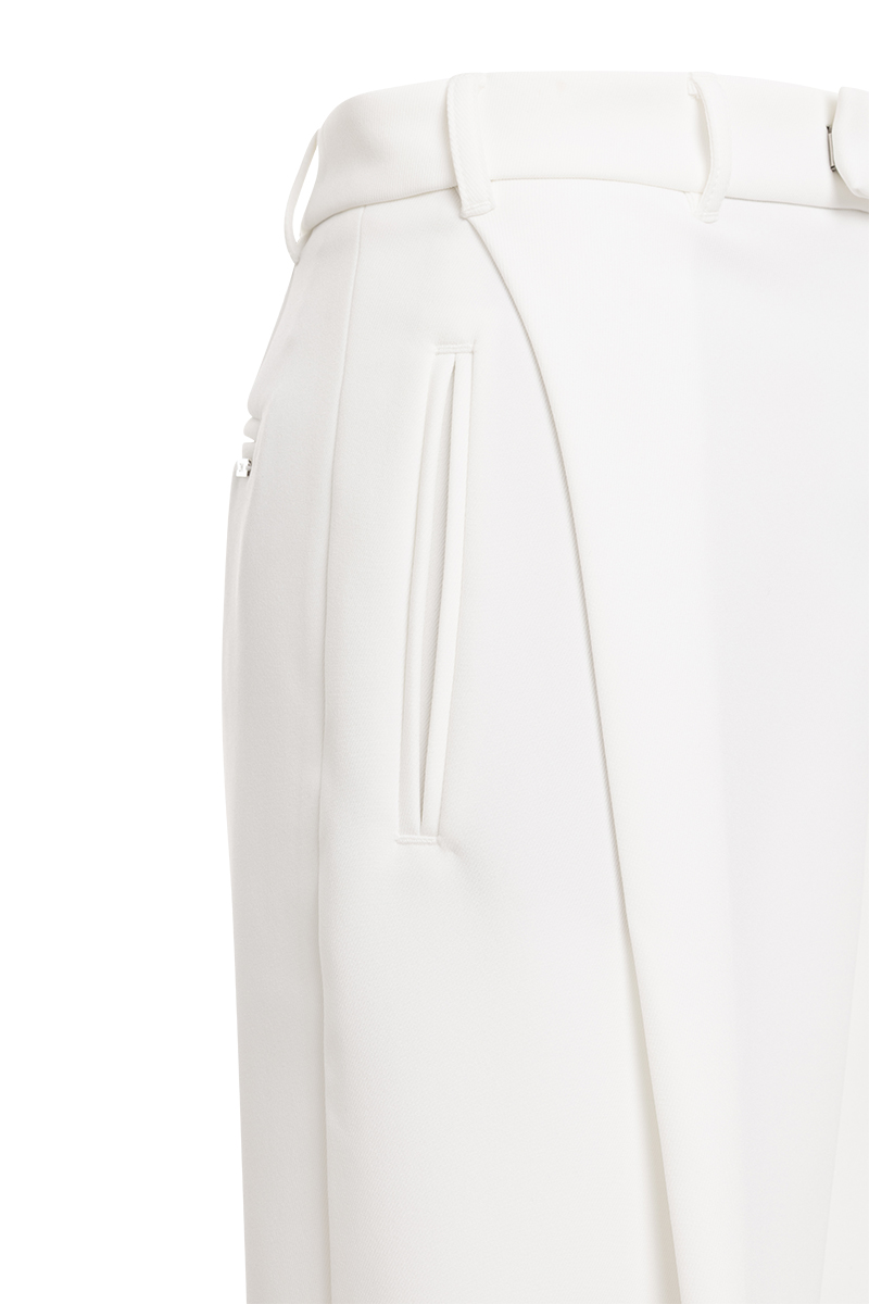 TROUSERS WITH PLEAT