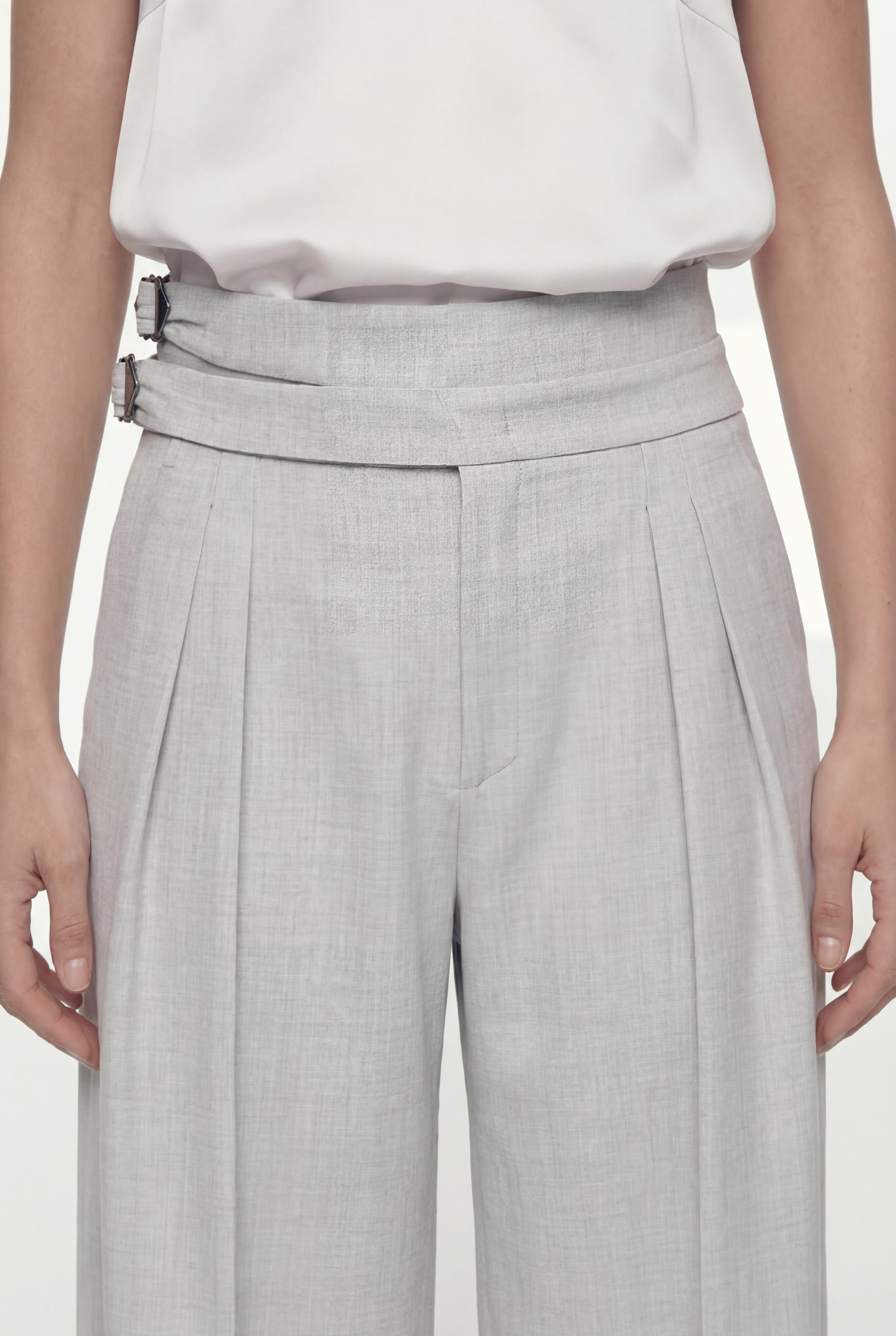 DOUBLE-PLEATED TROUSERS