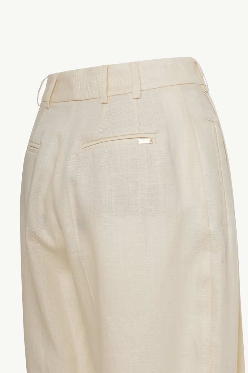 TROUSERS WITH PLEATS TROUSERS WITH PLEATS