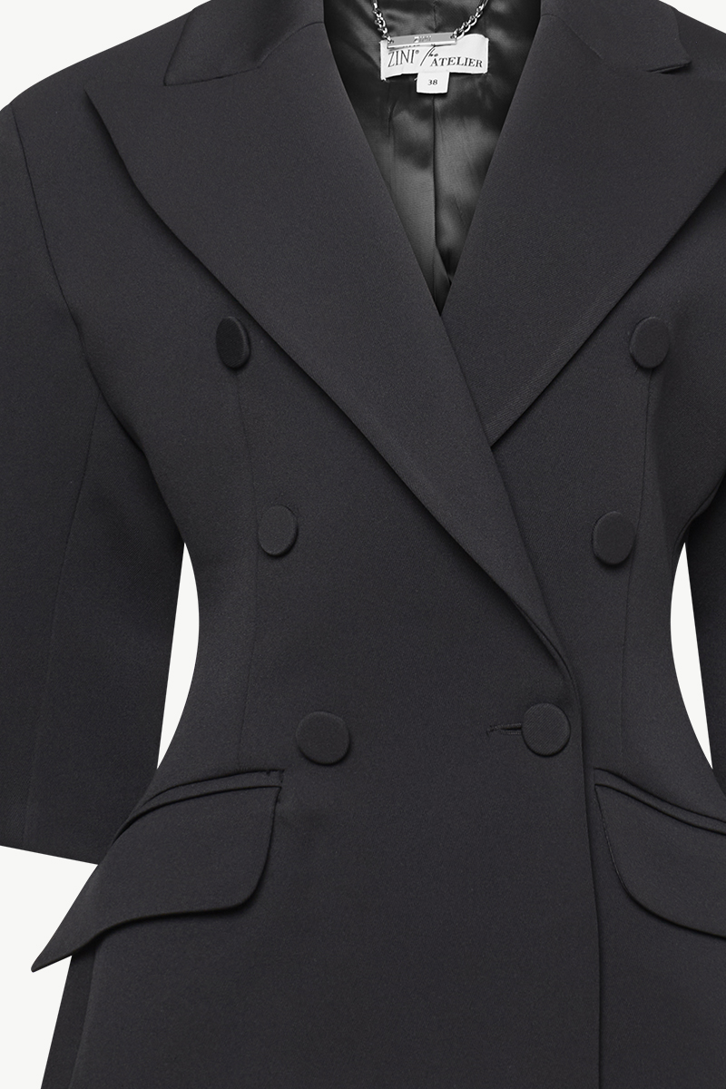 FITTED DOUBLE-BREASTED BLAZER FITTED DOUBLE-BREASTED BLAZER