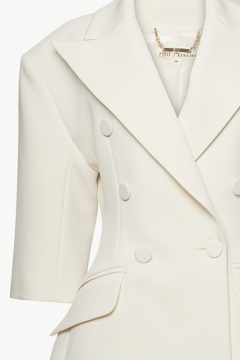 FITTED DOUBLE-BREASTED BLAZER FITTED DOUBLE-BREASTED BLAZER