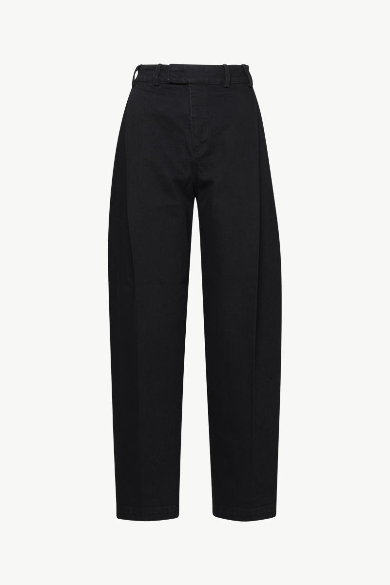 SEMI-BARREL JEANS SEMI-BARREL JEANS