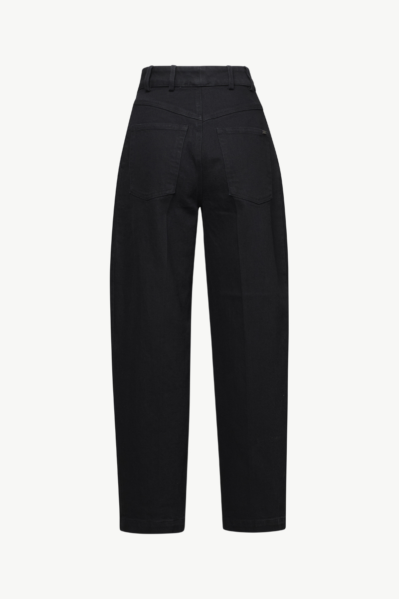SEMI-BARREL JEANS SEMI-BARREL JEANS