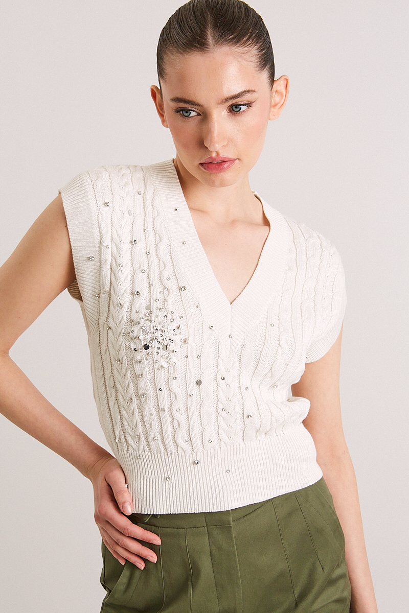 EMBELLISHED KNITTED TOP