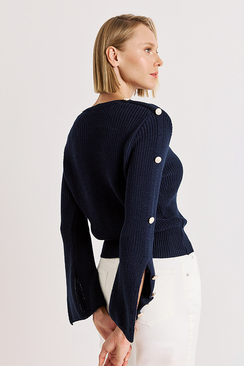KNIT TOP WITH OPENING IN THE SLEEVE