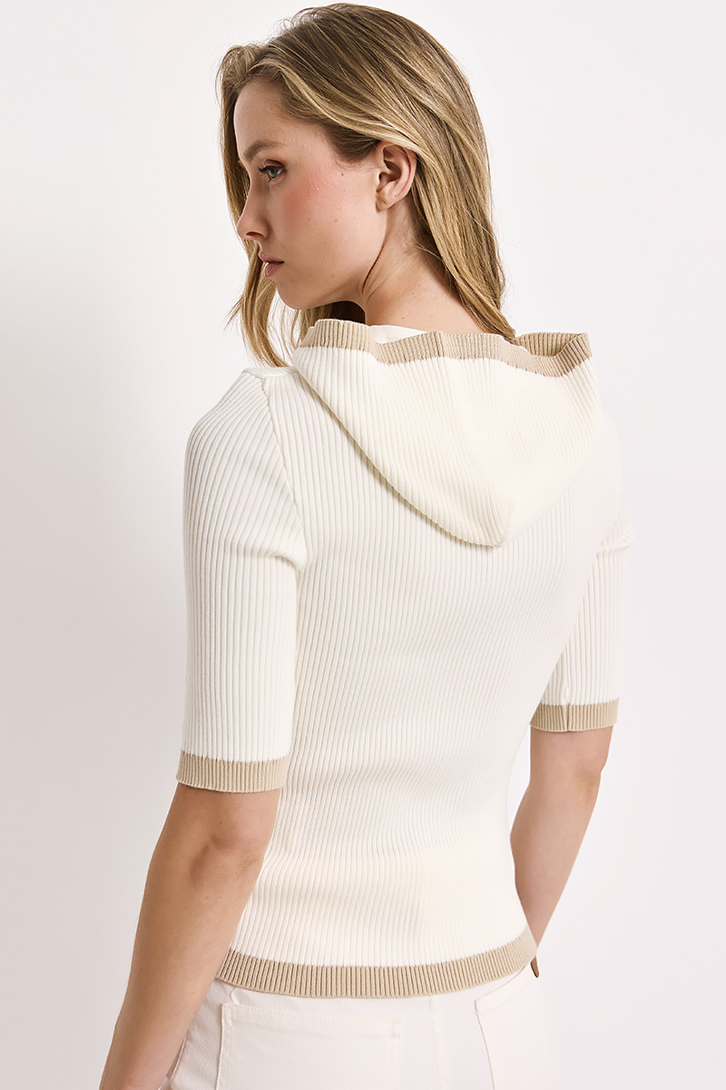 RIBBED TOP WITH ZIPPER AND HOOD