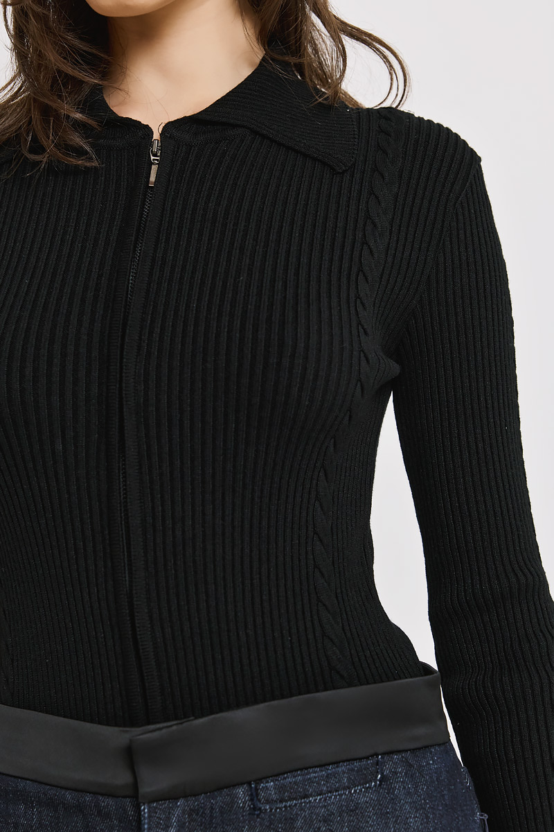 KNITTED BODYSUIT WITH ZIPPER
