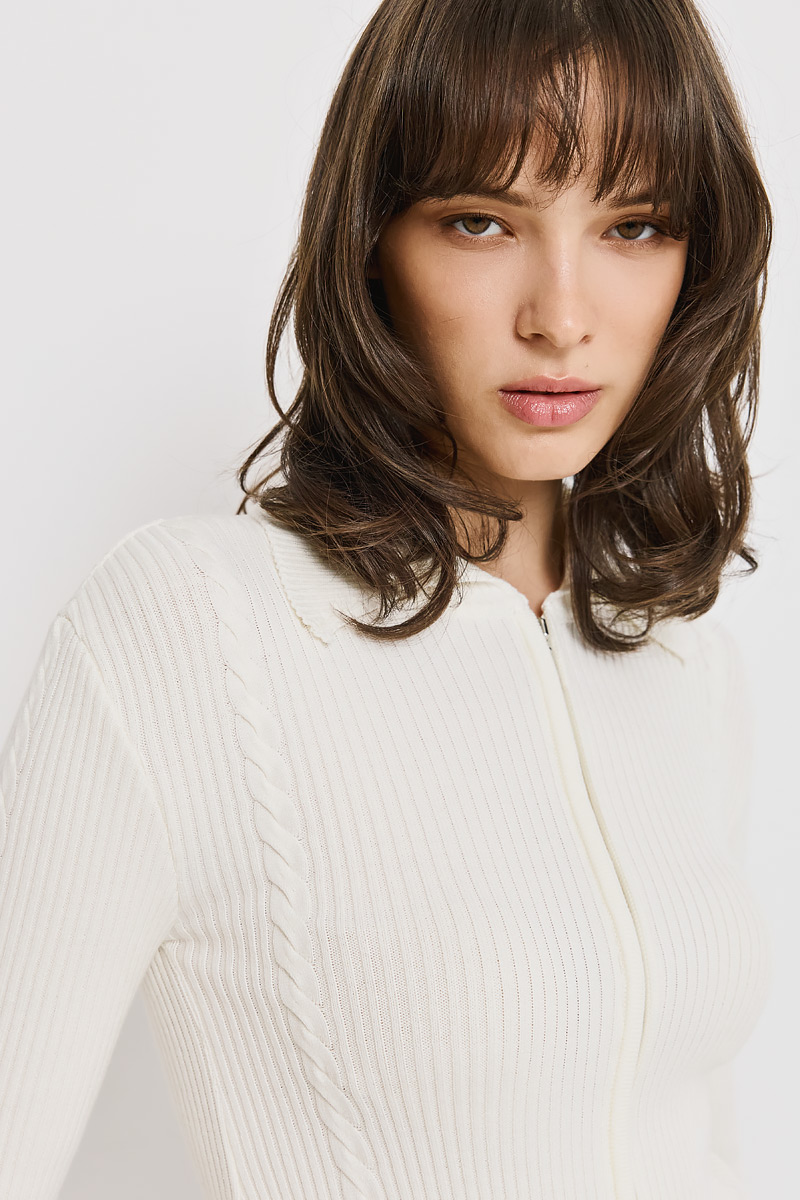 KNITTED BODYSUIT WITH ZIPPER