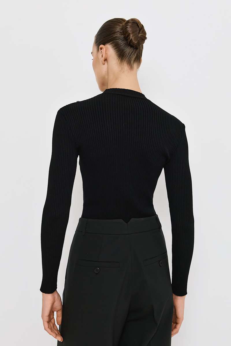 RIBBED TOP WITH FRONT POCKET