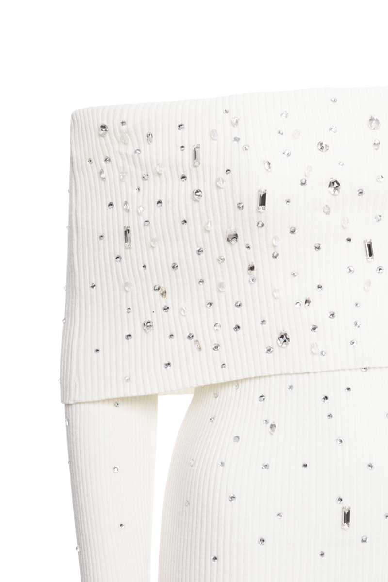 OFF-SHOULDER KNIT TOP