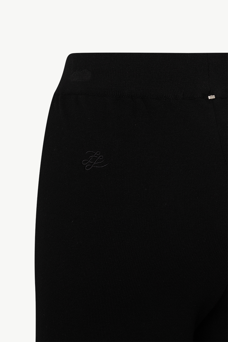 WIDE-LEG TROUSERS